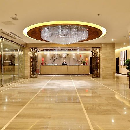 Minshan Yuanlin Grand Hotel Chongqing Wnętrze zdjęcie